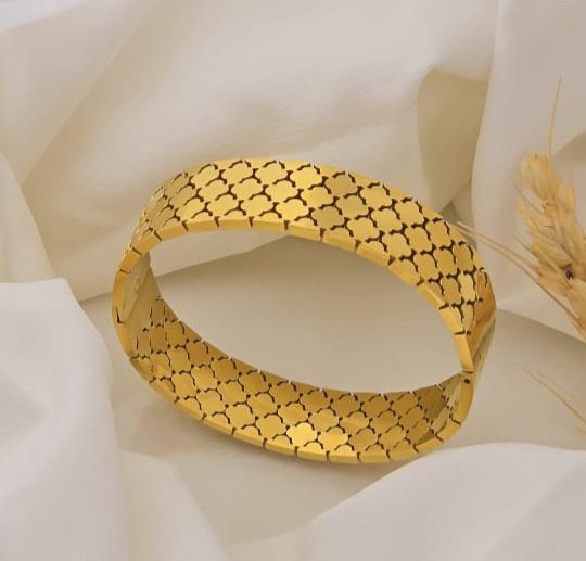 Stainless Steel High Quality Bubble Popcorn Shape Oval Bangle Minimalist Metal Texture Rust Proof Jewelry