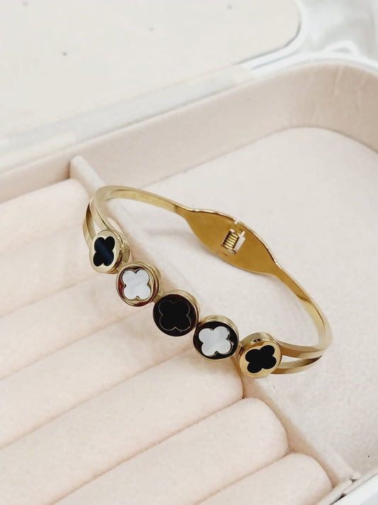 cute Flowers Bangles